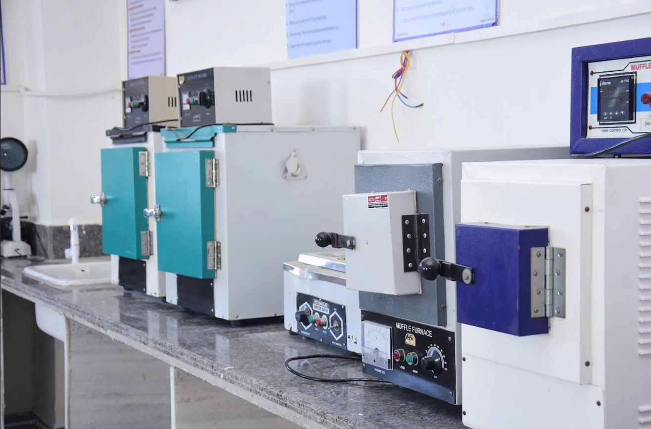 Biyani Institute of Pharmaceutical Sciences Jaipur Science Lab photo 21